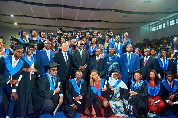Remise Diplome 2025 - Photo 130