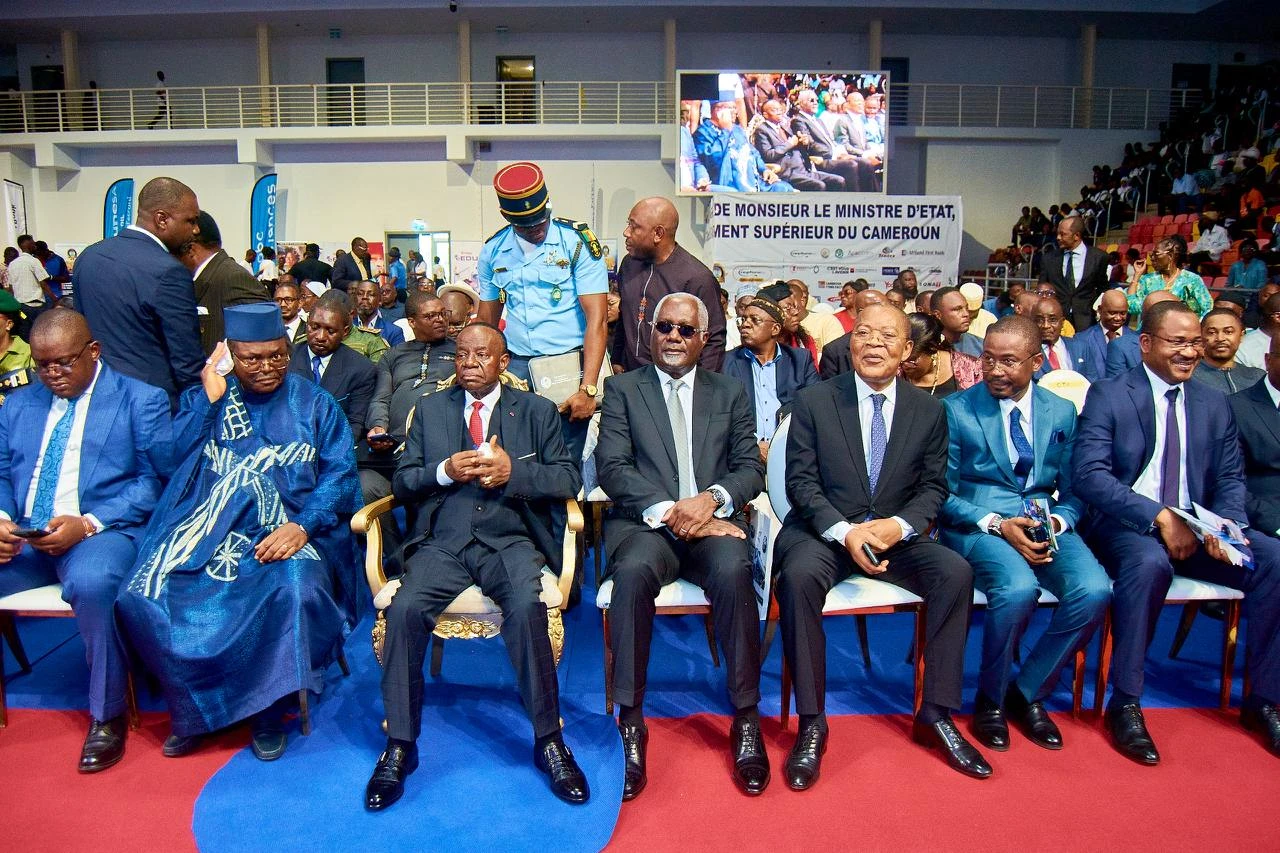 Ceremonie de graduation ESSEC Douala - Photo officielle #030