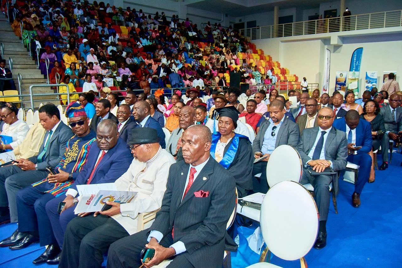 Ceremonie de graduation ESSEC Douala - Photo officielle #038